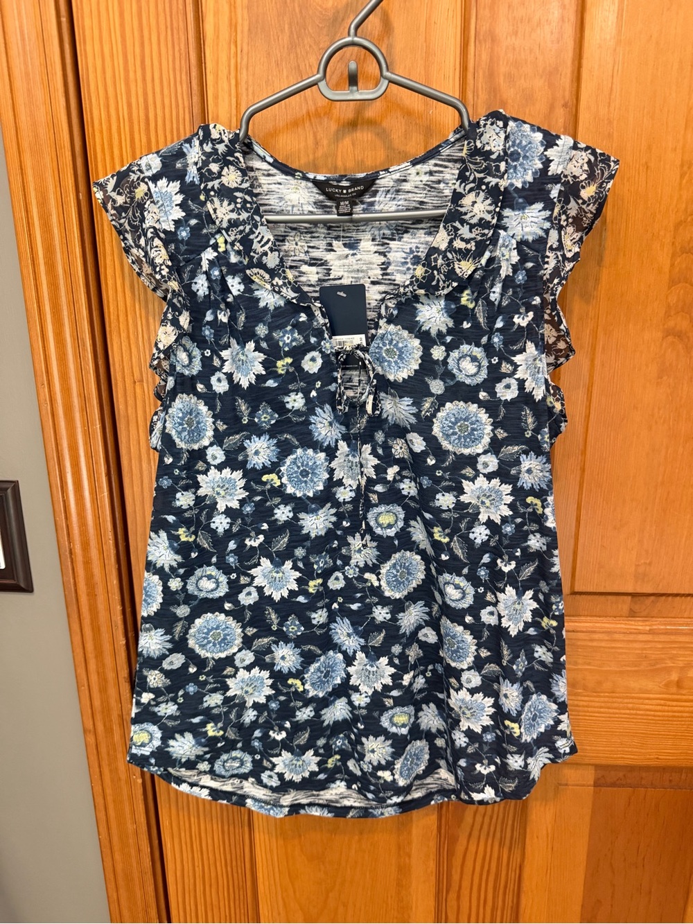 Lucky brand floral tie-front sleeveless top- M